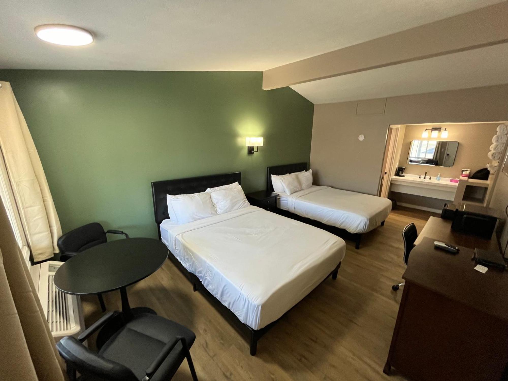Valley Inn And Suites French Lick Bagian luar foto